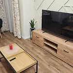 New 1-Bdrm Apt In Beautiful Krakow