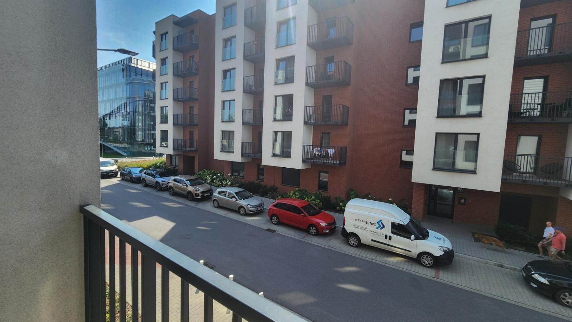 Apartament New 1-bdrm In Beautiful